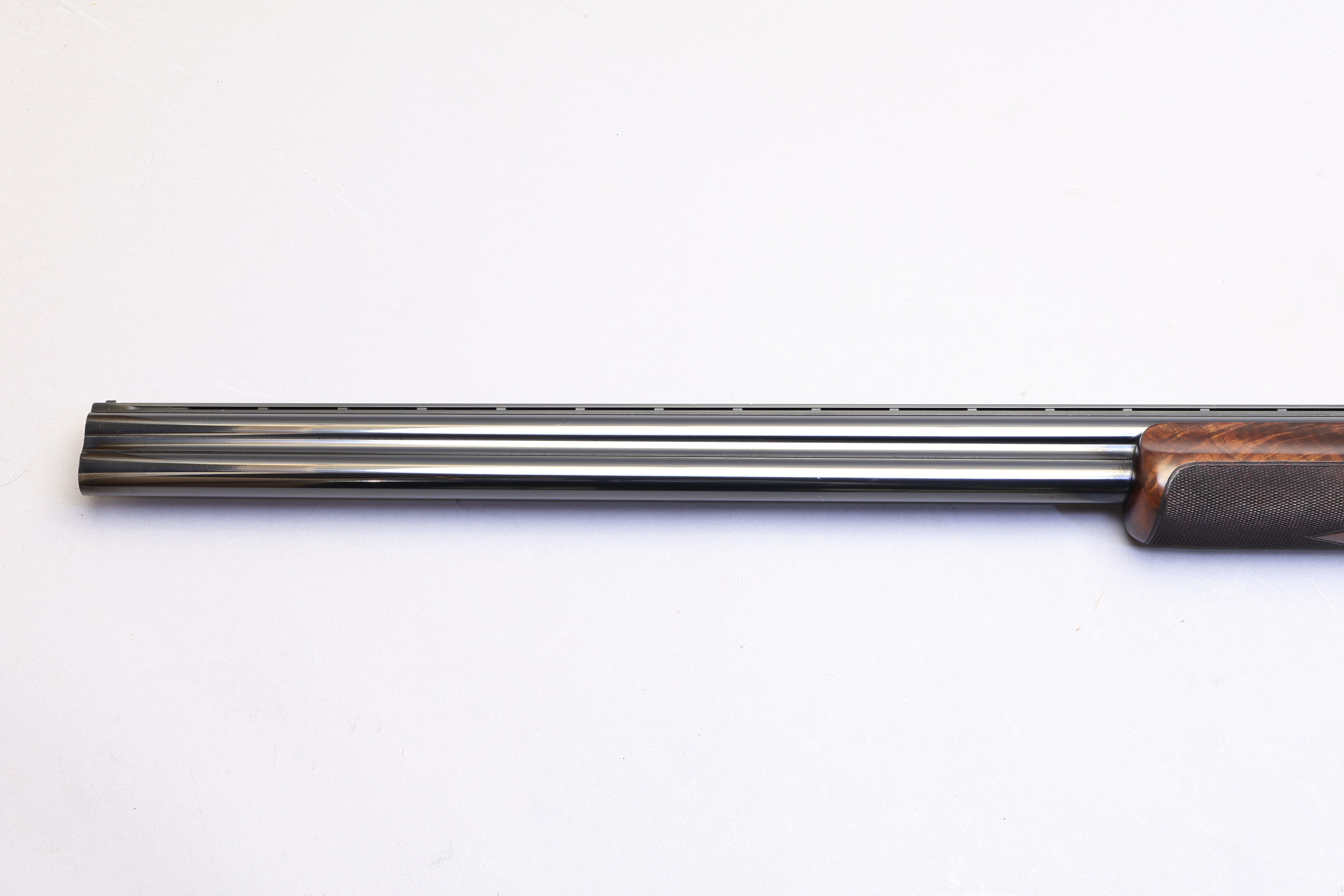 Miroku MK38 Trap Grade 5, 12 Ga, 32" barrels, adjustable comb-img-18