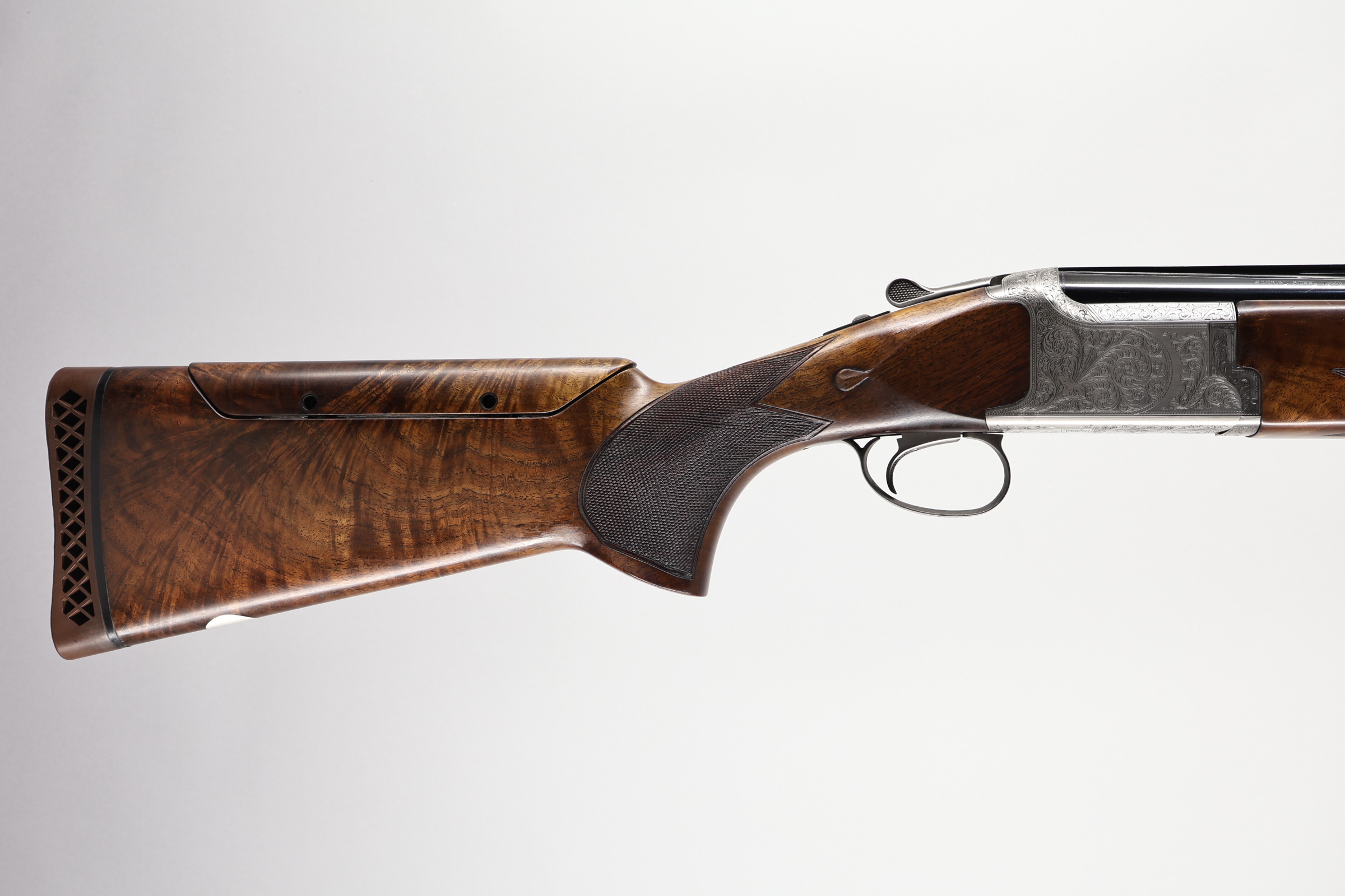 Miroku MK38 Trap Grade 5, 12 Ga, 32" barrels, adjustable comb-img-24
